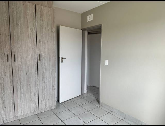 2 BEDROOM APARTMENT FOR SALE IN HEUWELOORD